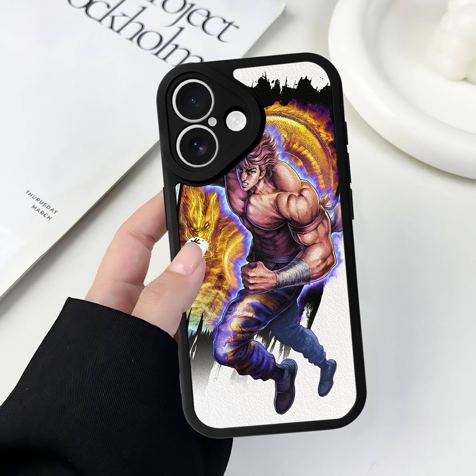 （画像用） 北斗の拳 Fist of the North Star 【iPhone 16シリーズ対応】シリコンスマホケース（レザー調） 材質：シリコン